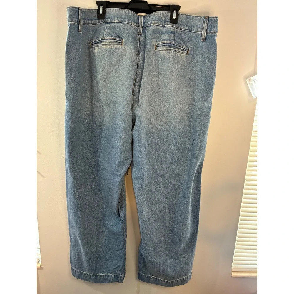 NWT J.Crew Essential Wide Leg Crop Jeans Light Wash Denim‎ Casual Boho Size 37